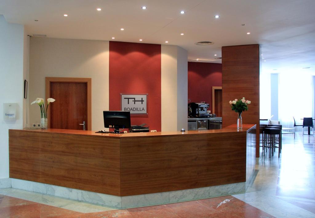 Th Boadilla Hotel Boadilla del Monte Exterior photo