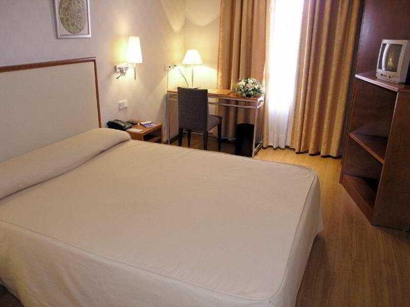 Th Boadilla Hotel Boadilla del Monte Room photo